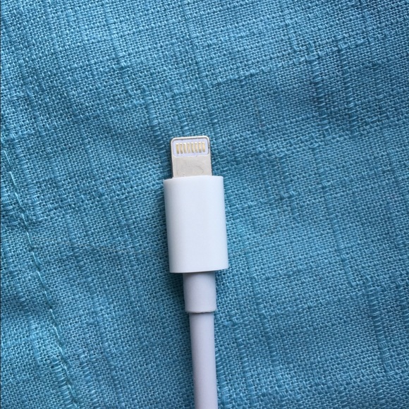 iPhone Adapter - Picture 2 of 5